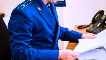 По требованию прокуратуры Красноселькупского района устранены нарушения антикоррупционного законодательства
